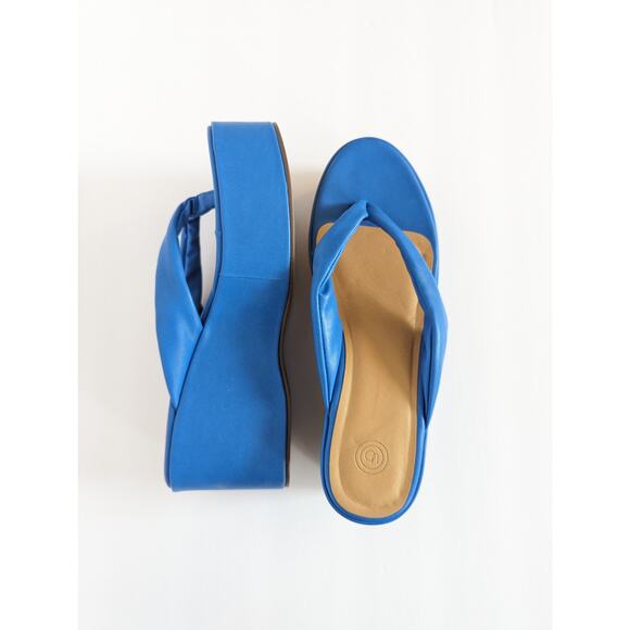 Urban Outfitters UO Blue Emelia Thong Platform Wedge Sandal Women's Size 9 - Picture 3 of 8
